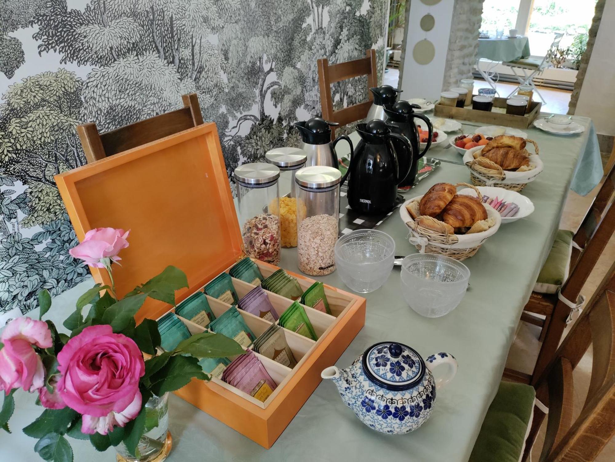 Bed and Breakfast La Barbotiere Chevannes  Экстерьер фото