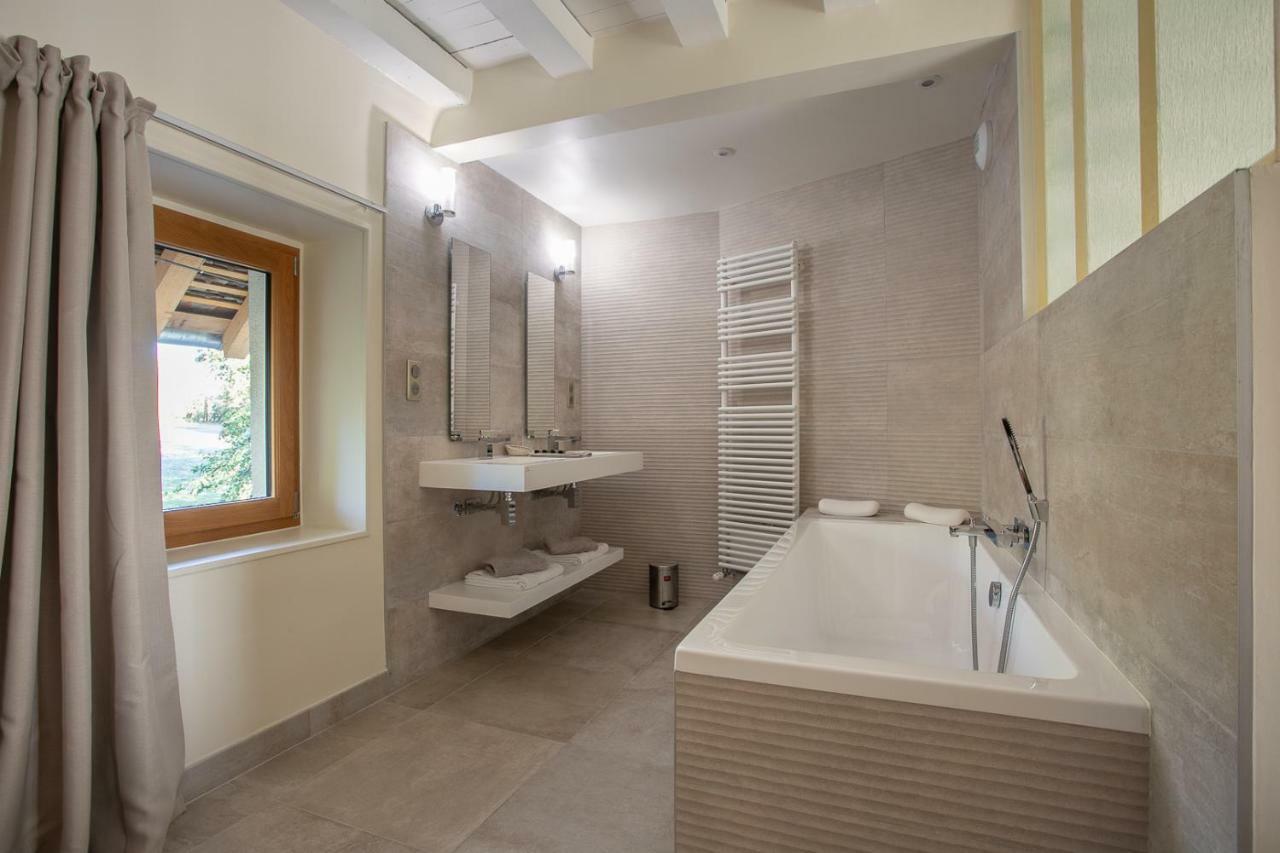 Bed and Breakfast La Barbotiere Chevannes  Экстерьер фото
